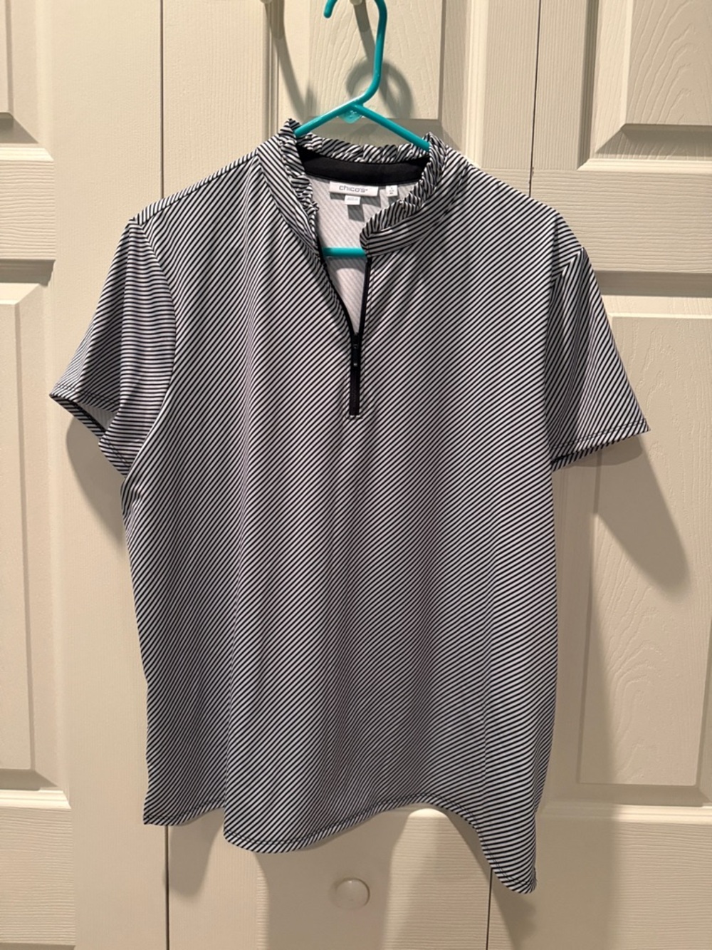 # Chico's Women's XL (Sz 3) Zenergy UPF Stripe Ruffle Collar Top